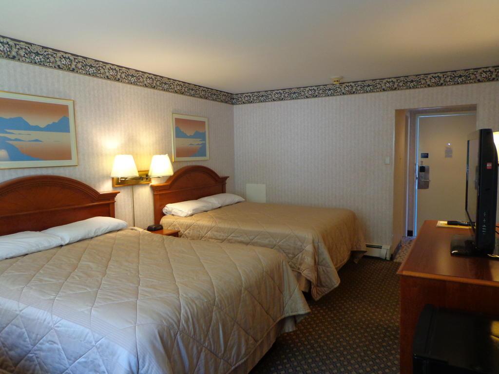 Rodeway Inn Milford - I-84 Екстер'єр фото